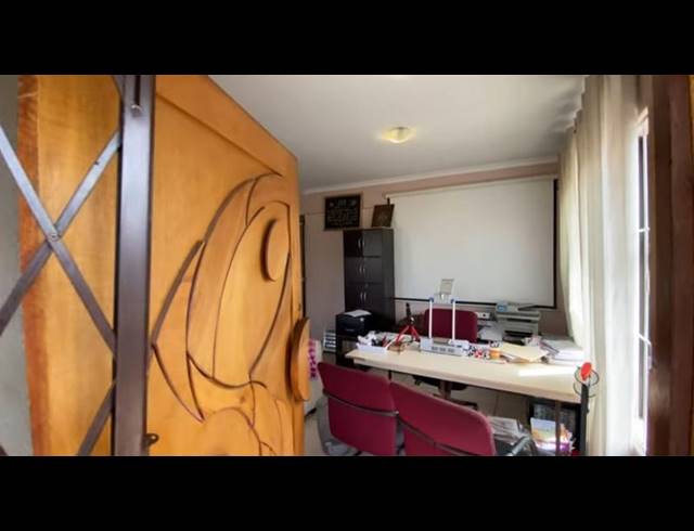 4 BEDROOM HOUSE FOR SALE IN CROSBY